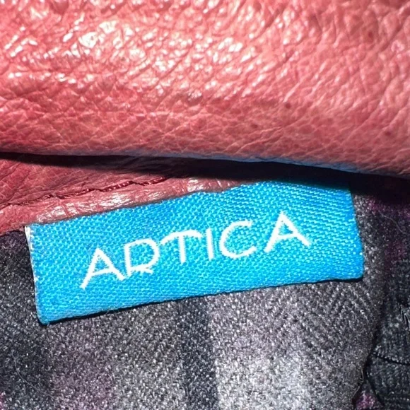 Ártica Size 6 - Picture 7 of 8